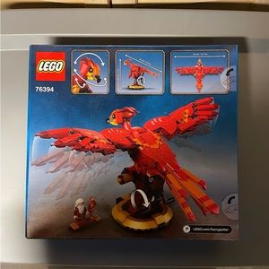 Brand new Lego fawkes set from Harry Potter
